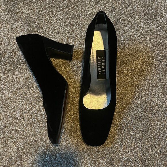 Stuart Weitzman Pumps Black Velvet Block Heel Rounded Square Toe Slip On Size 7 - Picture 1 of 4